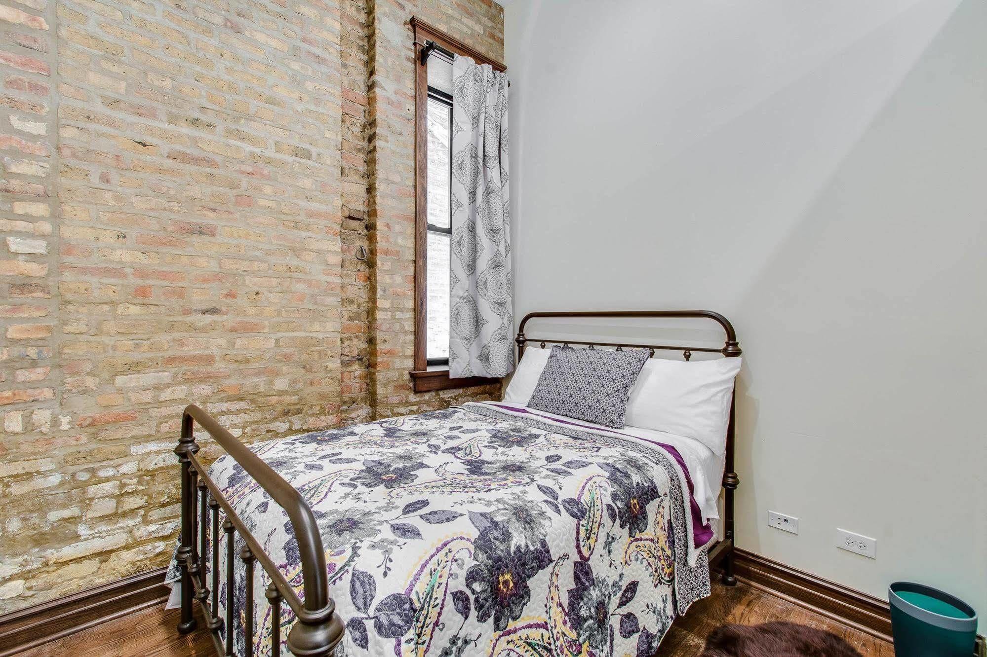 Ruby Room (Adults Only) Чикаго Экстерьер фото