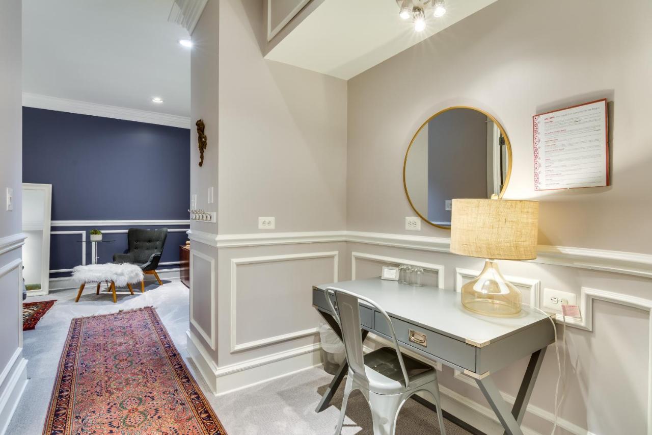Ruby Room (Adults Only) Чикаго Экстерьер фото