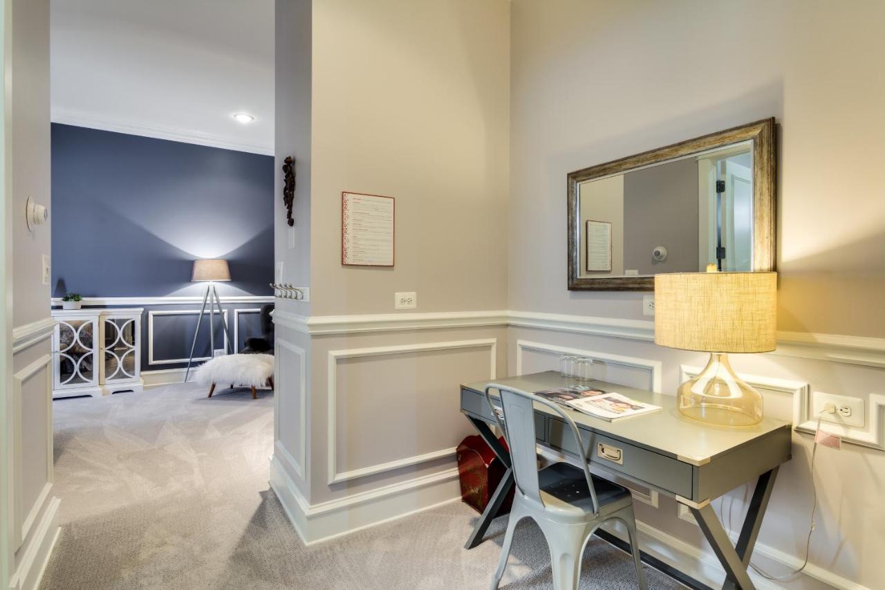 Ruby Room (Adults Only) Чикаго Экстерьер фото