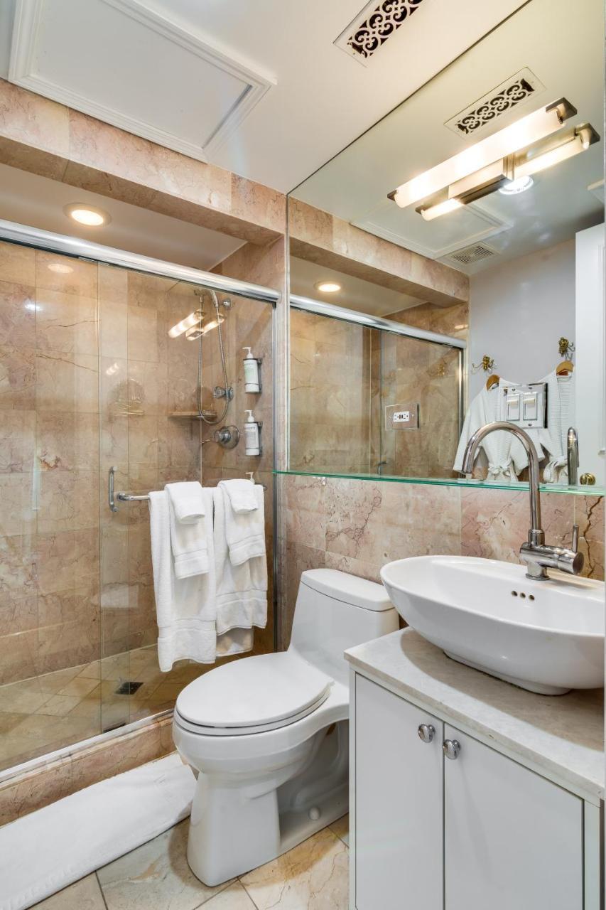 Ruby Room (Adults Only) Чикаго Экстерьер фото